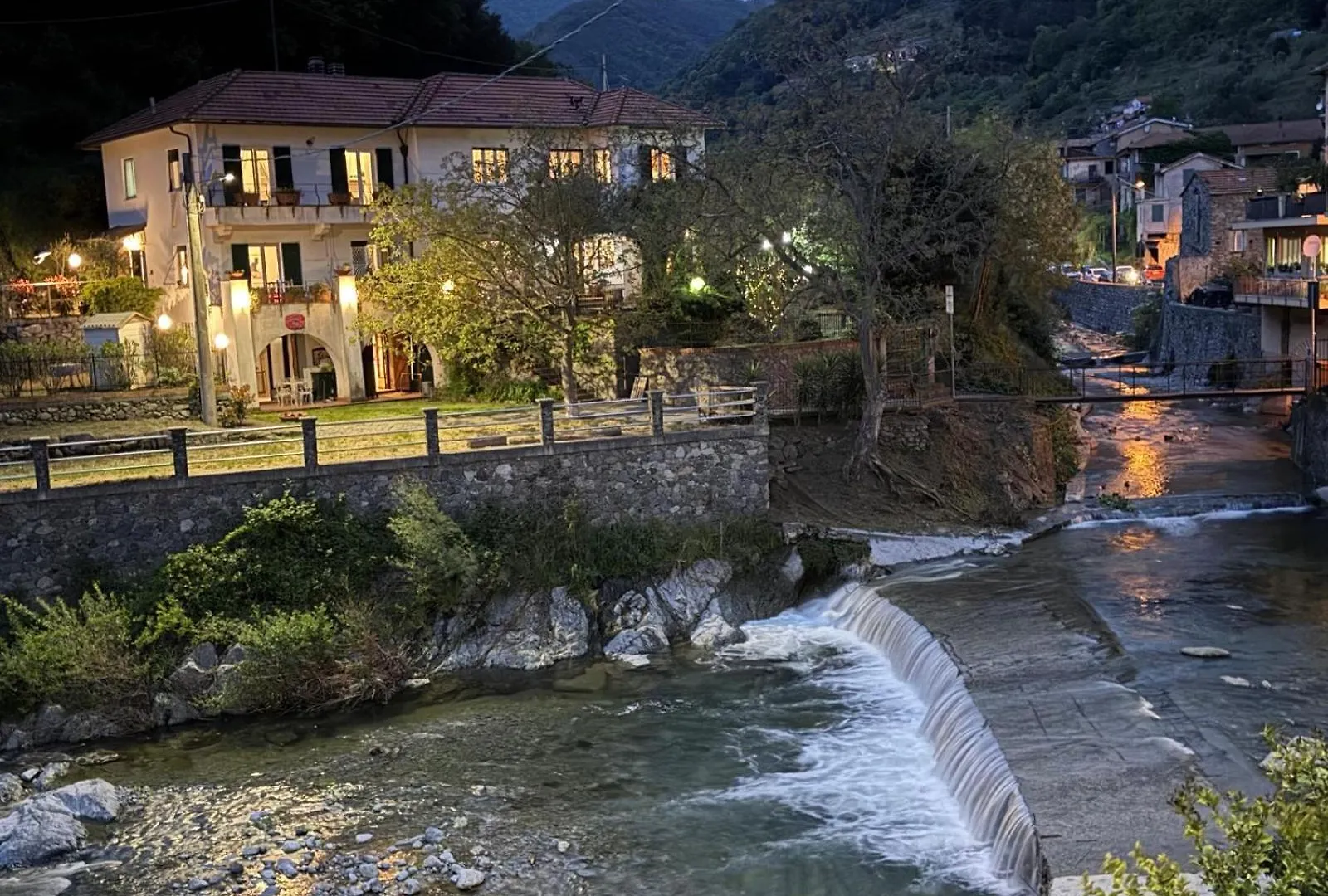 Appartamento In Villa A 5 Km Dal Mare Albisola Superiore