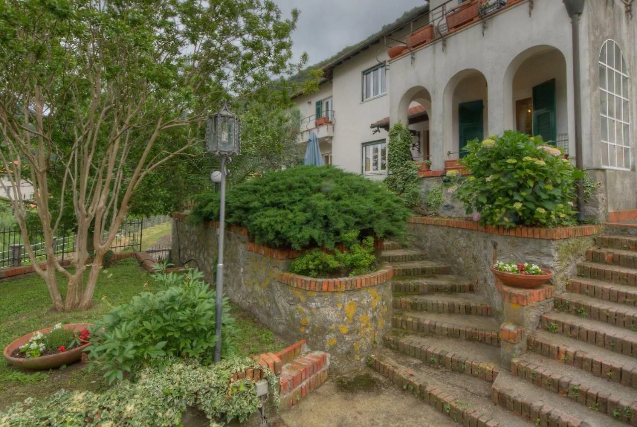 Appartamento In Villa A 5 Km Dal Mare Albisola Superiore